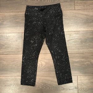 Lululemon crop leggings